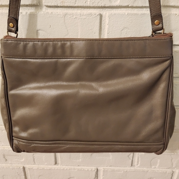 Etienne Aigner Brown Vintage Bag with Adjustable Strap and Zipper Closure - Picture 7 of 15